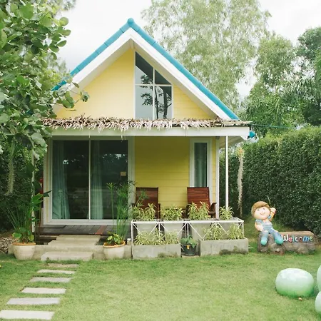 Terrua Main Ten Villa Garden